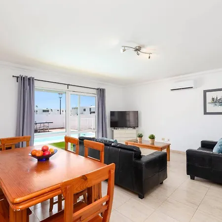 Villa Amapola Mar By Puerto del Carmen (Lanzarote)